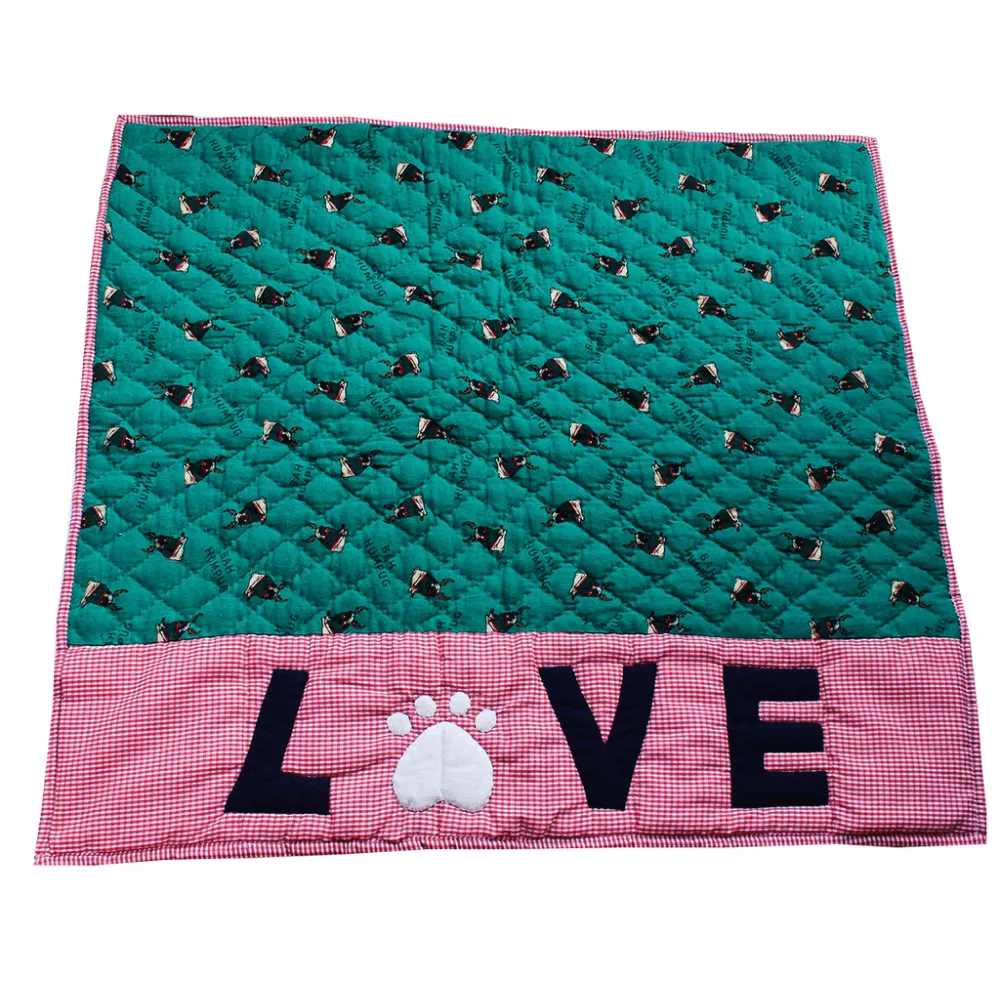 Lana Paws Bah Humpug Snug Blanket for Dogs (L)